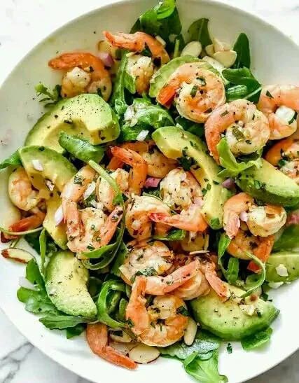 Salade de crevettes à l’avocat