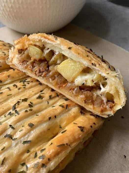 Feuilleté tressé viande hachée et pommes de terre