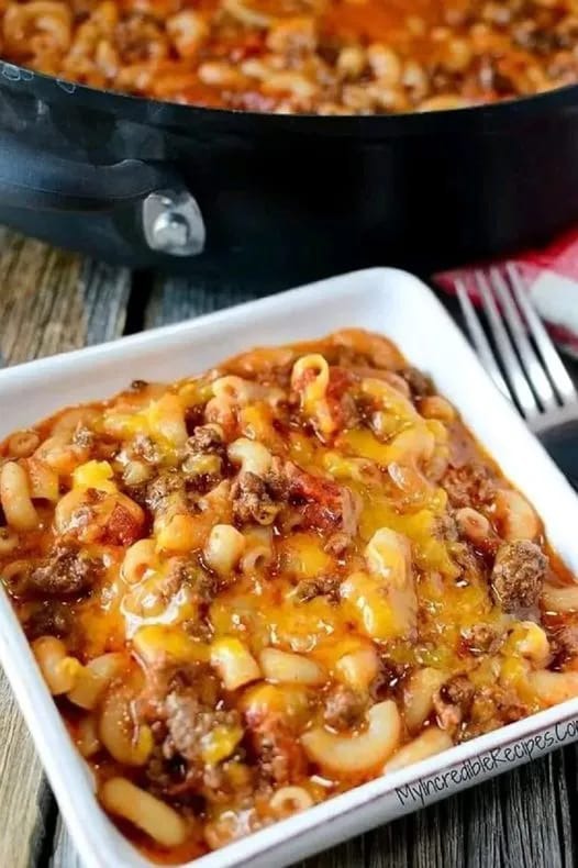 Recette de goulash de boeuf crémeux et au fromage