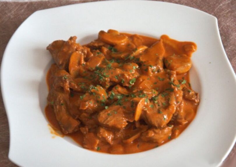 Boeuf stroganoff