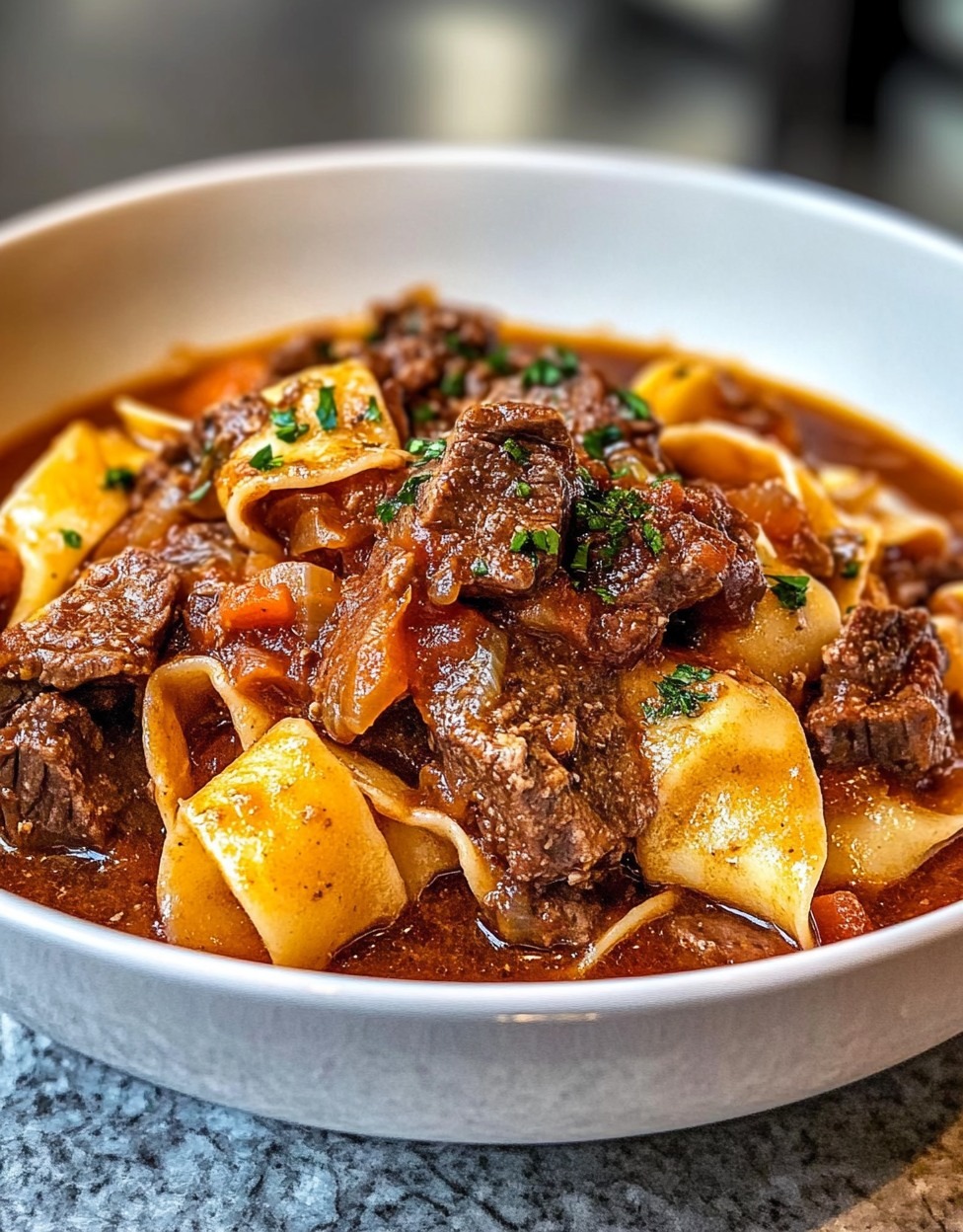 Ragoût de bœuf mijoté avec pappardelle